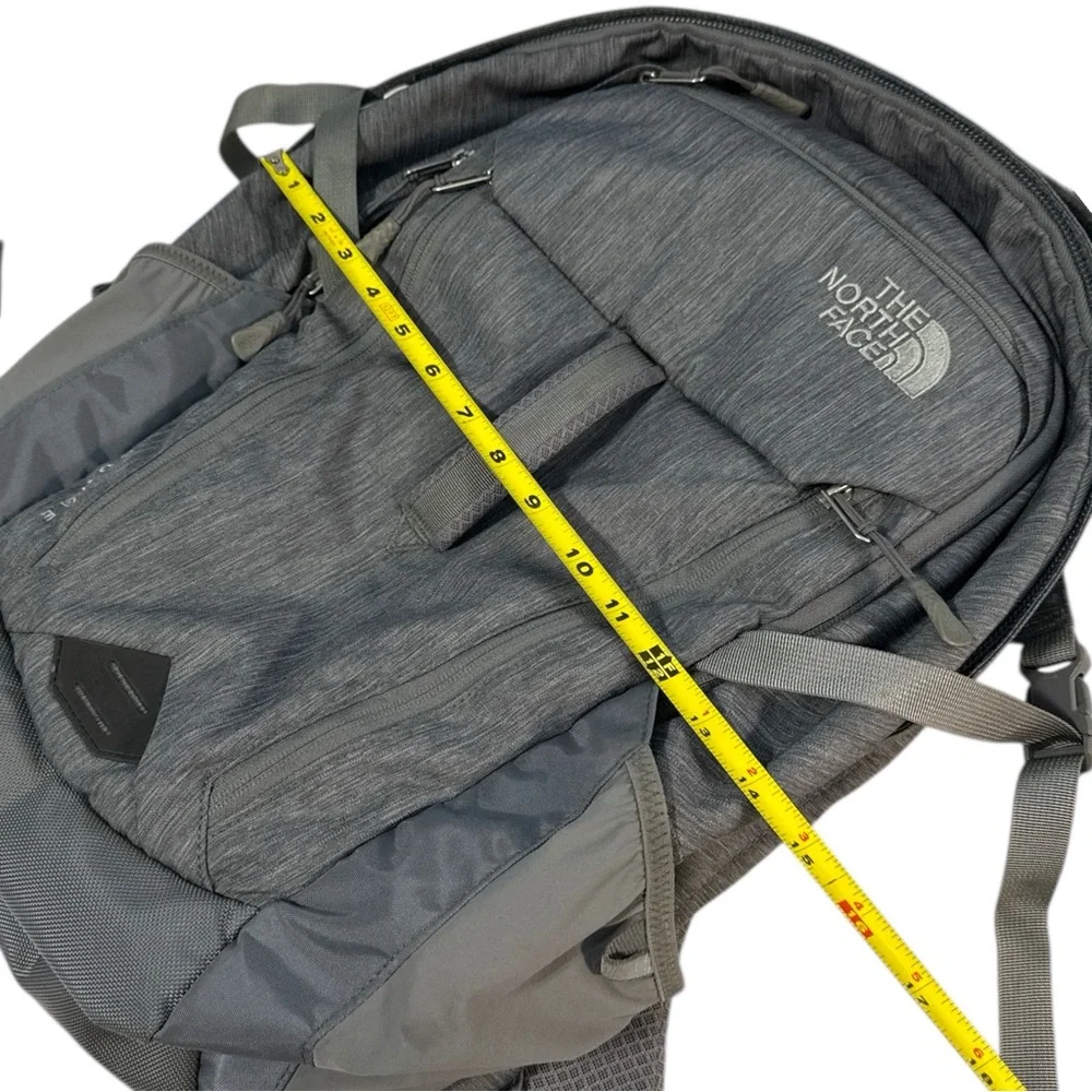 The North‎ Face FLEXVENT Men's Gray Backpack